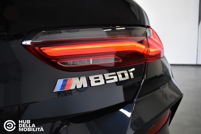 BMW M850i xDrive Cabrio